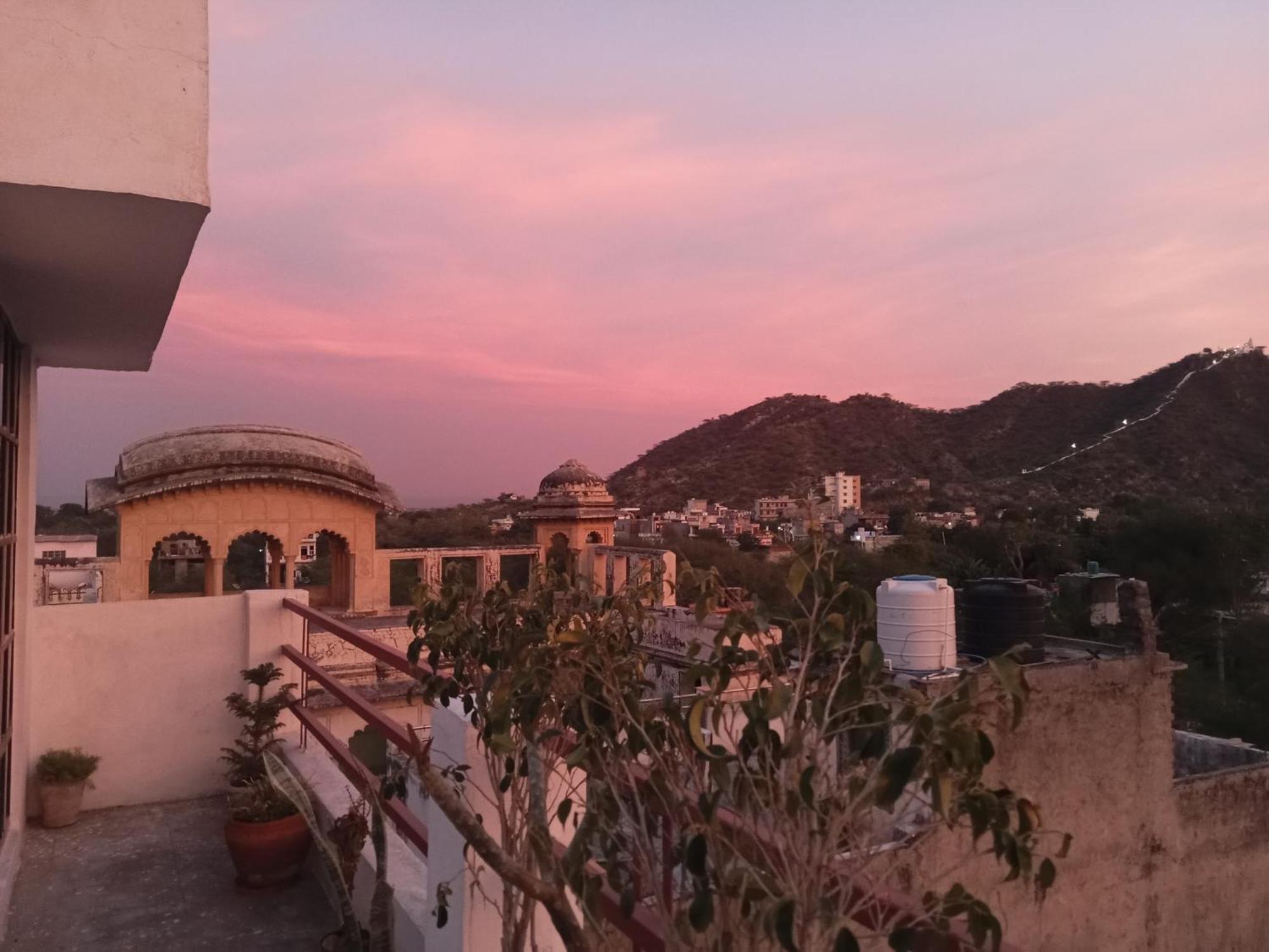 Cocoon Auberge Jaipur Bagian luar foto