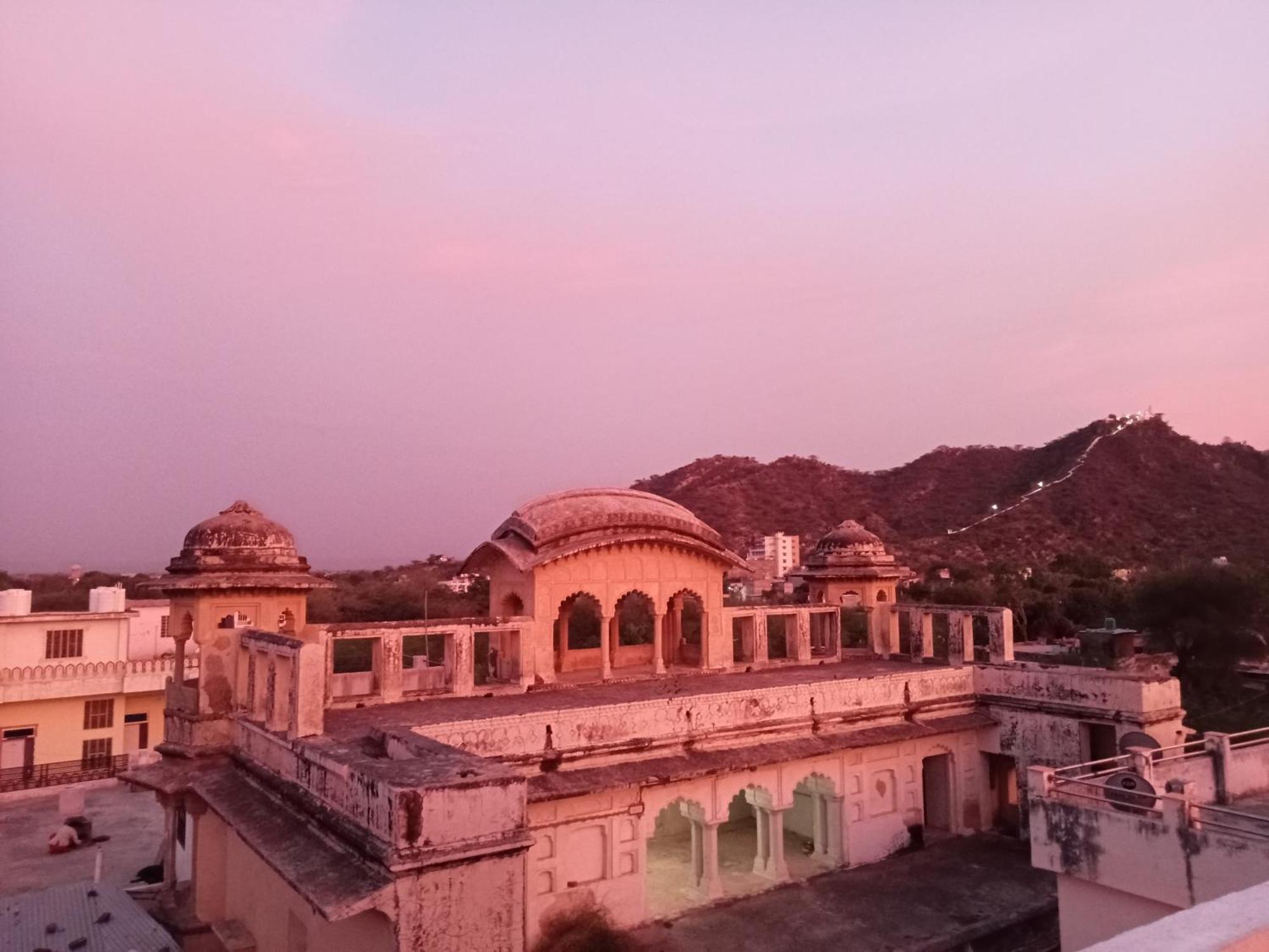 Cocoon Auberge Jaipur Bagian luar foto